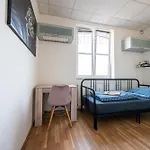 Snug Close To Metro Palmovka Apartmán *
