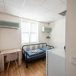 Snug Close To Metro Palmovka *