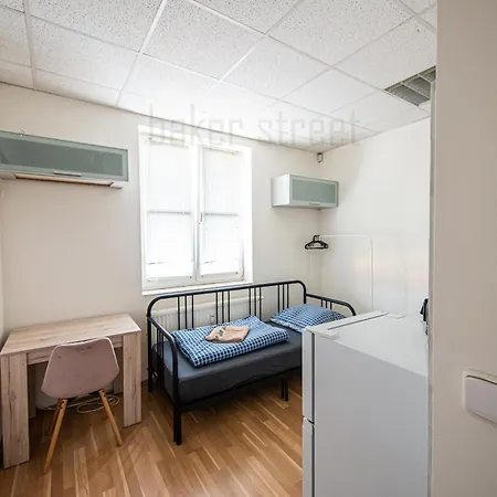 Snug Close To Metro Palmovka *